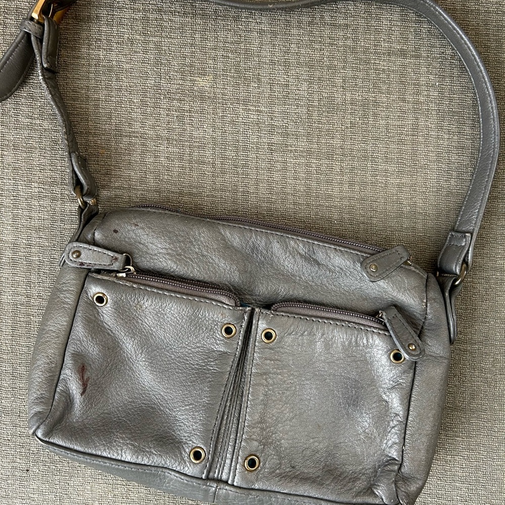 Stone Mountain Accessories‎ Gray Shoulder Bag